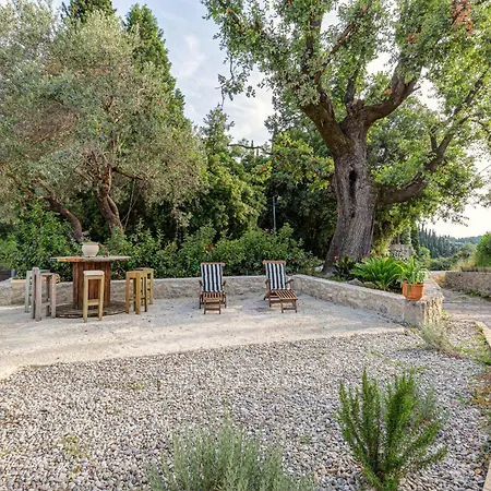 Pezouli, The Real Nature And Village Taste Ferienhaus