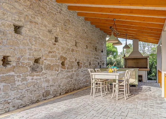 Pezouli, The Real Nature And Village Taste * Rachtades