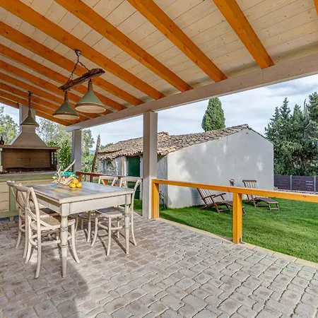 Holiday home Pezouli, The Real Nature And Village Taste